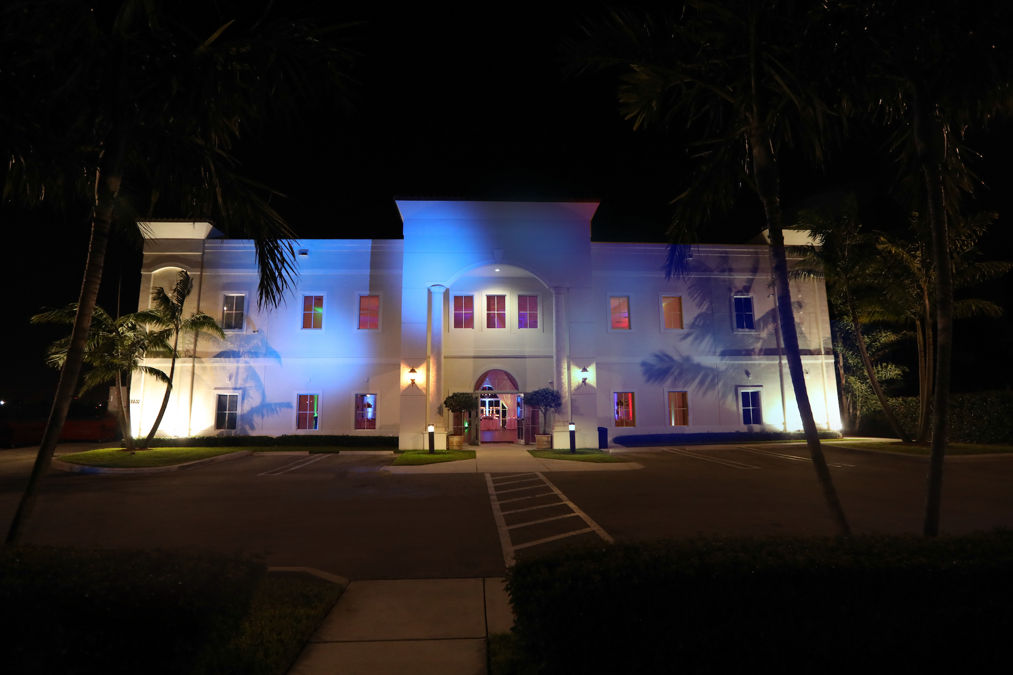 vista-Lago-Ballroom-venue-night